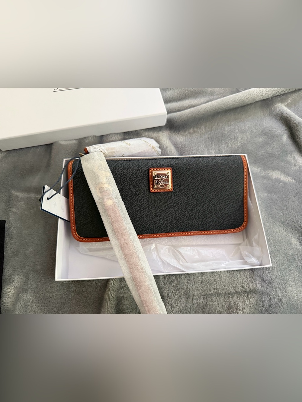 Dooney and Bourke Kirby Tatum Wristlet